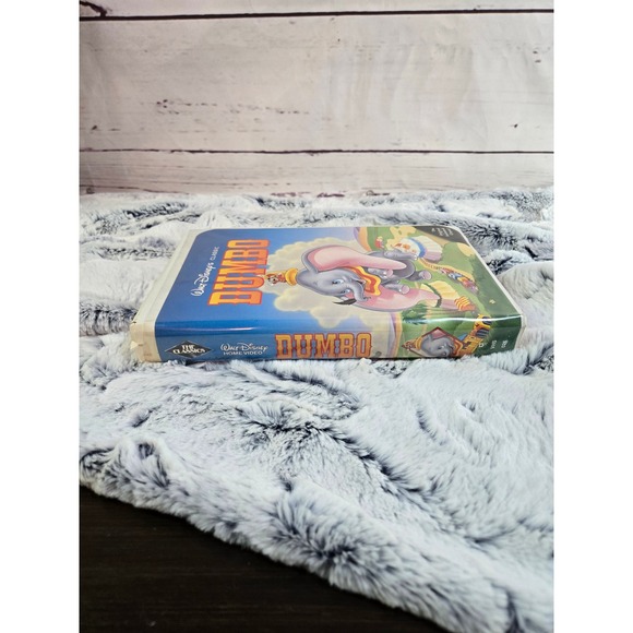 Walt Disney Classics Dumbo VHS Original Animated Classic Movie Tape - Picture 3 of 4